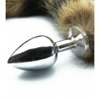 plug metal con cola de zorro 1