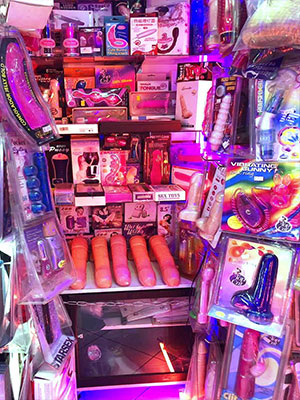 huerfanos sexshop 9